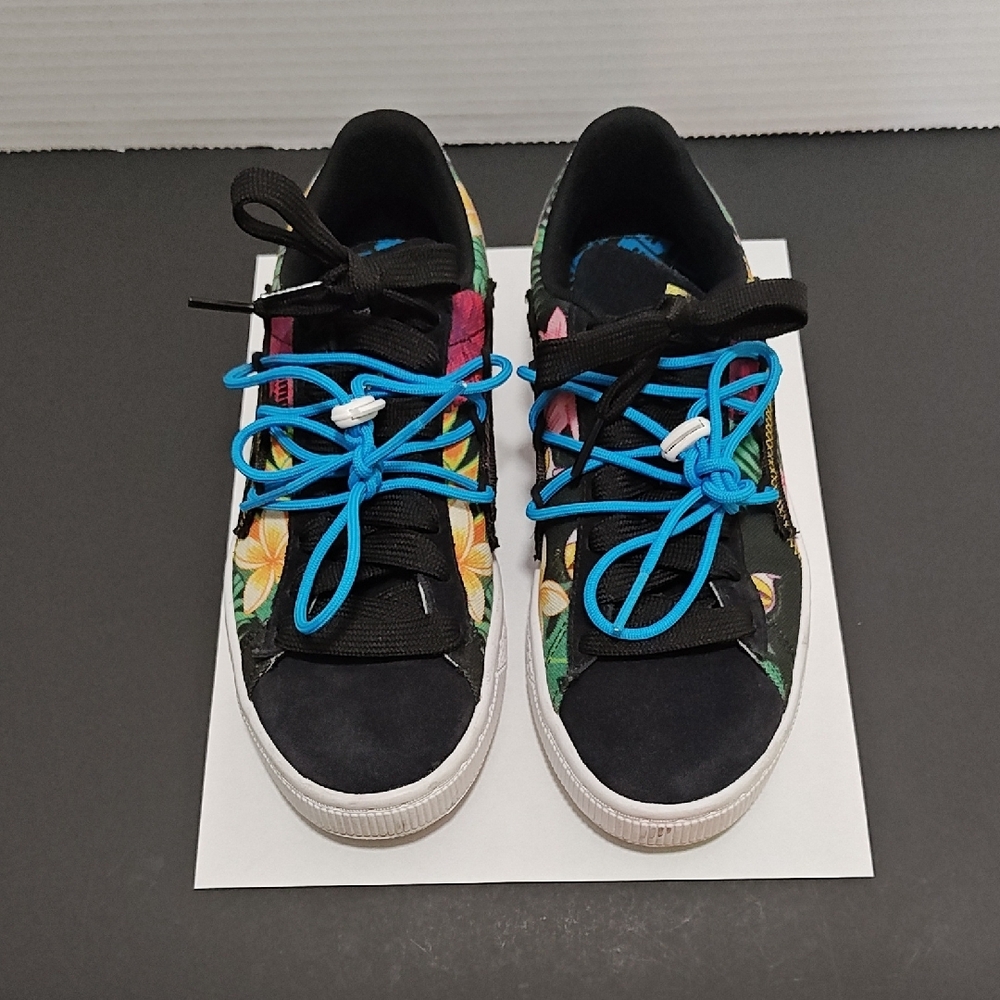 Puma Black Sneakers with Blue Laces